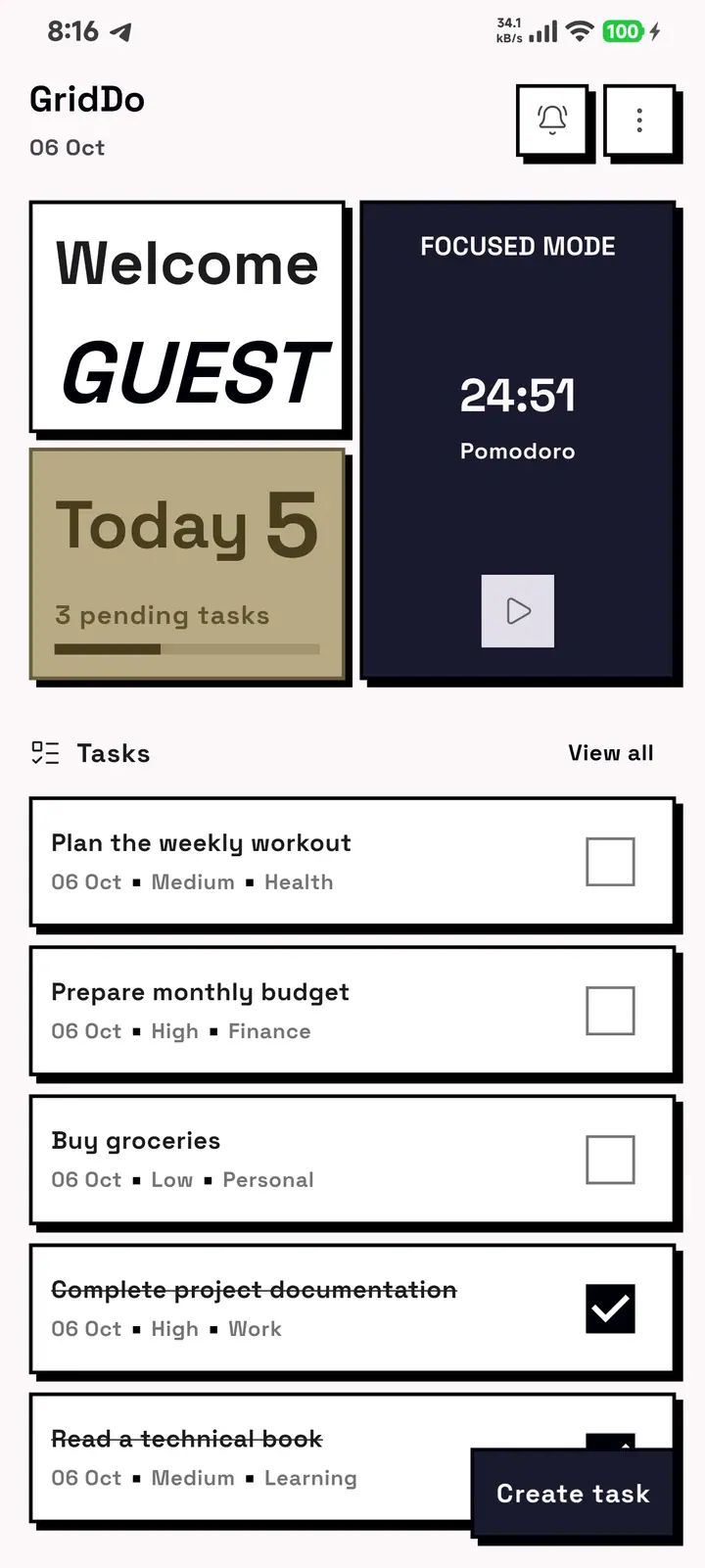 The GridDo home screen with the dark color theme.