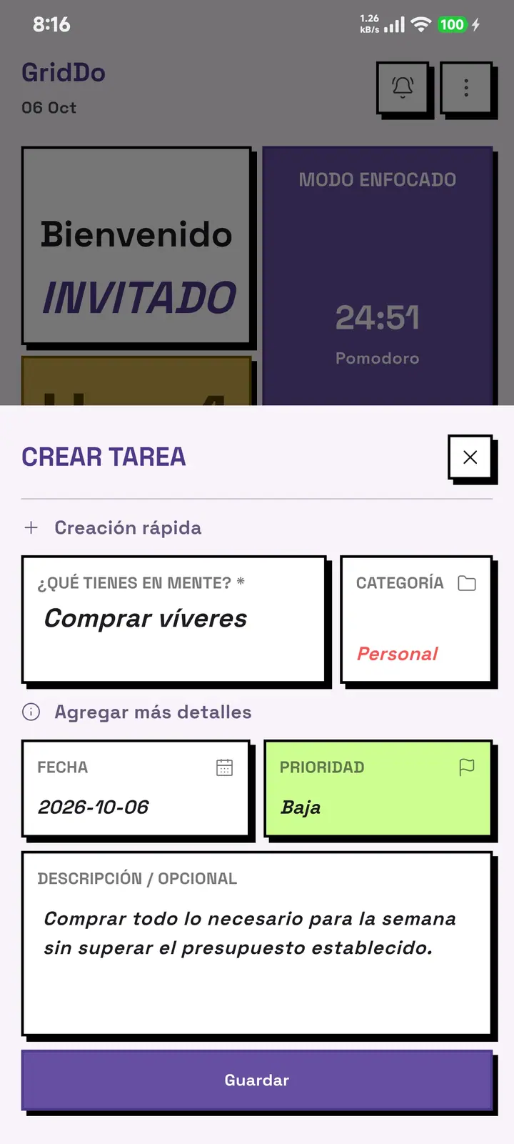 Hoja de creación de tarea de GridDo con el campo de texto, la categoría, la fecha límite, la prioridad y el botón de guardar.