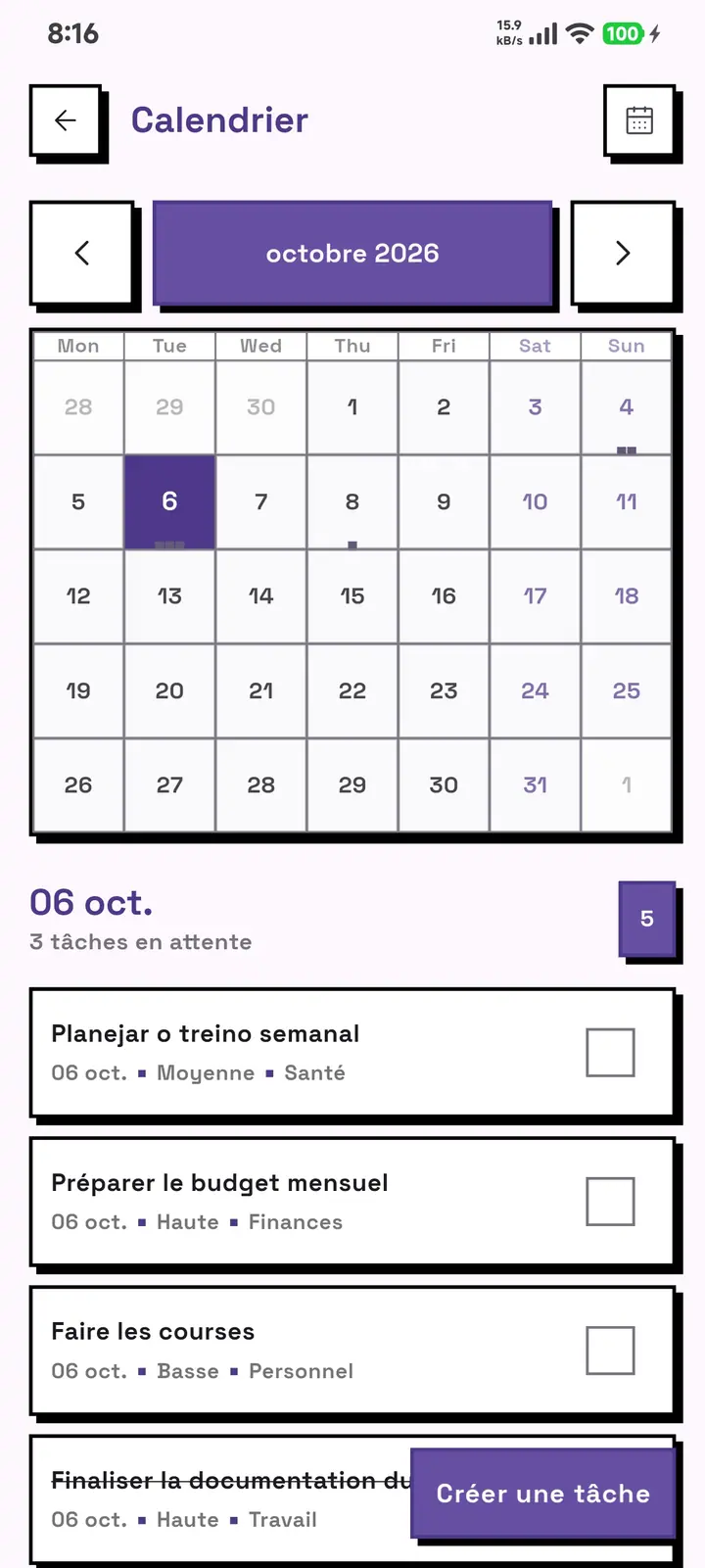 L'écran du calendrier de GridDo avec le mois mis en avant et les tâches du jour sélectionné.